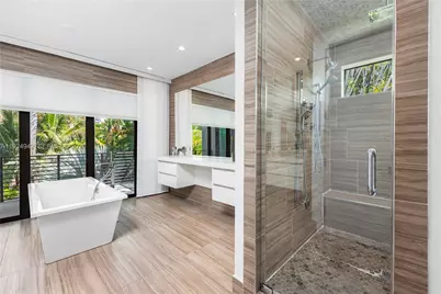 310 SE 11th Ave, Fort Lauderdale, FL 33301 - Photo 25