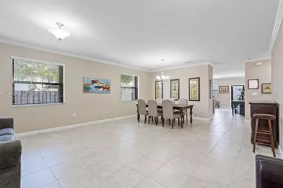 15154 SW 118th St, Miami, FL 33196 - Photo 9