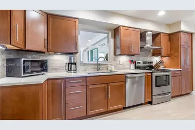 3517 Cleveland St, Hollywood, FL 33021 - Photo 15