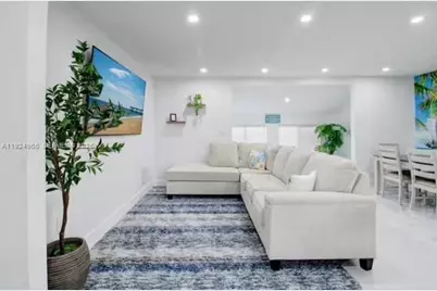 470 NE 110th St, Miami, FL 33161 - Photo 5