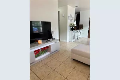 41 W 14th St #1, Hialeah, FL 33010 - Photo 5