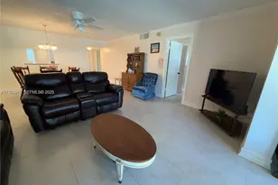 4270 NW 40th St, Lauderdale Lakes, FL 33319 - Photo 19