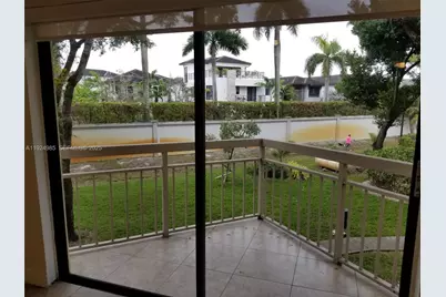 8290 Lake Dr #220, Doral, FL 33166 - Photo 9