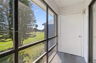 2801 Sand Trap Ln, Melbourne, FL 32935 - Photo 15