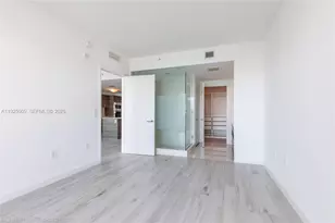 460 NE 28th St, Miami, FL 33137 - Photo 17