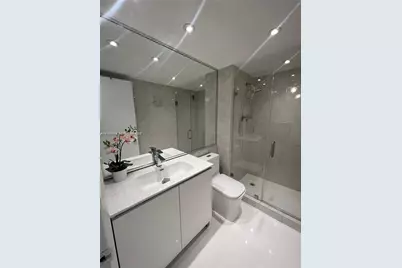 5555 Collins Ave #7T, Miami Beach, FL 33140 - Photo 17