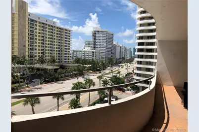 5555 Collins Ave #7T, Miami Beach, FL 33140 - Photo 3