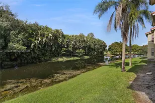417 Vista Isles Dr, Sunrise, FL 33325 - Photo 13