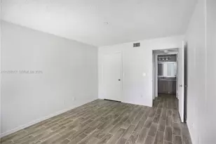 417 Vista Isles Dr, Sunrise, FL 33325 - Photo 29