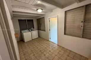 2459 NW 28th St, Miami, FL 33142 - Photo 9