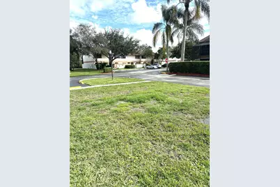 4220 SW 71st Way, Davie, FL 33314 - Photo 3