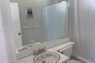 7800 Carlyle Ave, Miami Beach, FL 33141 - Photo 13