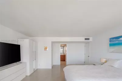 1925 Brickell Ave #D2006, Miami, FL 33129 - Photo 17