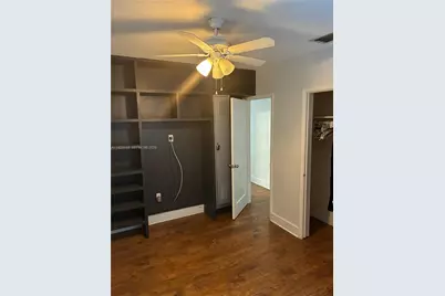 705 E 9th Ct, Hialeah, FL 33010 - Photo 7