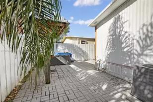 3024 SW 52nd St, Dania Beach, FL 33312 - Photo 29