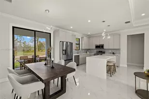 4282 2nd Ave SE, Naples, FL 34117 - Photo 9