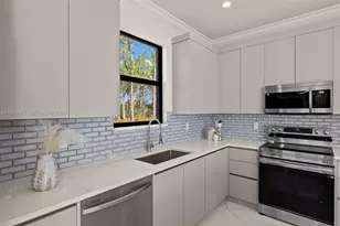 4282 2nd Ave SE, Naples, FL 34117 - Photo 13