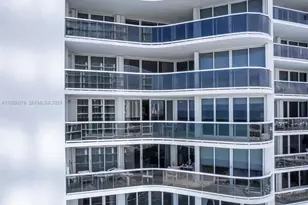 16711 Collins Ave, Sunny Isles Beach, FL 33160 - Photo 67