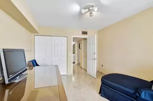16711 Collins Ave, Sunny Isles Beach, FL 33160 - Photo 47