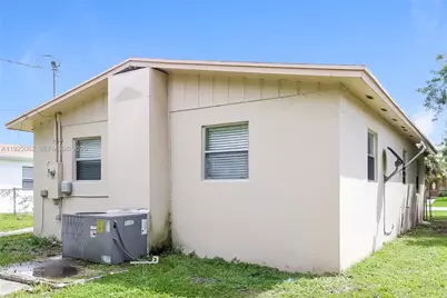 1464 7th St #0, West Palm Beach, FL 33401 - Photo 15
