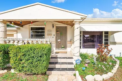 355 W 54th St, Hialeah, FL 33012 - Photo 7