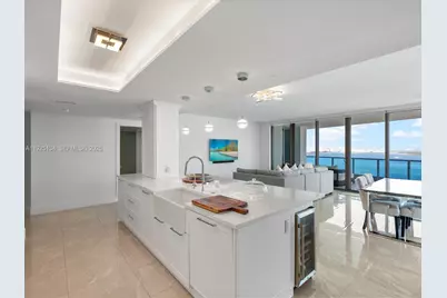 1331 Brickell Bay Dr #1811, Miami, FL 33131 - Photo 9