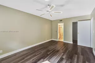1030 Country Club Dr, Margate, FL 33063 - Photo 19
