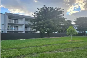 4910 NW 79th Ave, Doral, FL 33166 - Photo 9