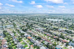 8831 NW 11th St, Pembroke Pines, FL 33024 - Photo 43