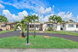 8831 NW 11th St, Pembroke Pines, FL 33024 - Photo 47