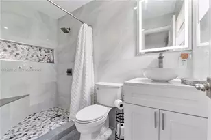8831 NW 11th St, Pembroke Pines, FL 33024 - Photo 23