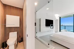 460 NE 28th St, Miami, FL 33137 - Photo 23