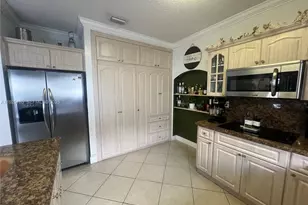 12446 SW 198th St, Miami, FL 33177 - Photo 11