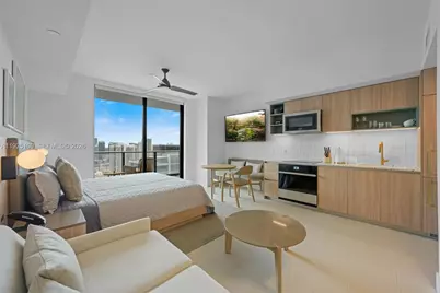 159 NE 6th St #3810, Miami, FL 33132 - Photo 3