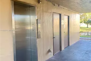 9261 Sunrise Lakes Blvd, Sunrise, FL 33322 - Photo 33