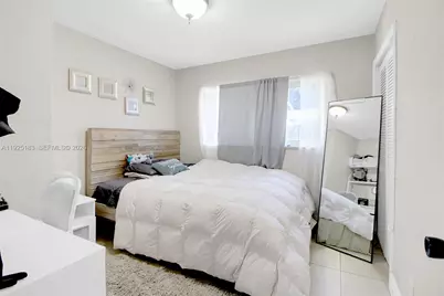 6810 Farragut St, Hollywood, FL 33024 - Photo 11