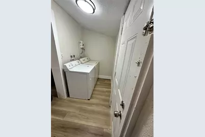 36 NE 60th Ter, Miami, FL 33137 - Photo 15