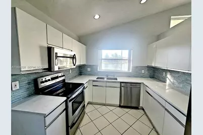 824 Stanton Dr, Weston, FL 33326 - Photo 13