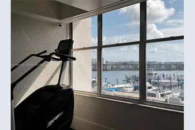 18061 Biscayne Blvd #1203, Aventura, FL 33160 - Photo 33