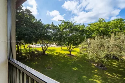 100 SW 132nd Way #306K, Pembroke Pines, FL 33027 - Photo 19