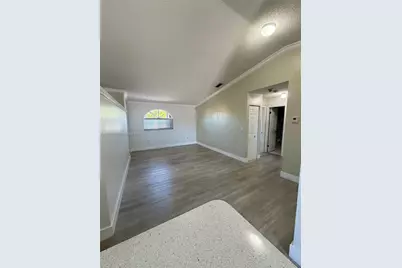 3375 W 76th St #211, Hialeah, FL 33018 - Photo 7