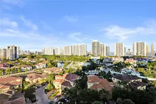 1000 W Island Blvd, Aventura, FL 33160 - Photo 13