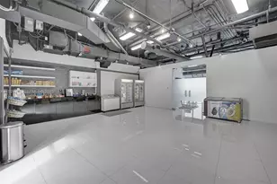 601 NE 36th St, Miami, FL 33137 - Photo 31