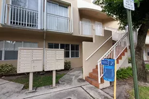 8665 NW 6th Ln, Miami, FL 33126 - Photo 15