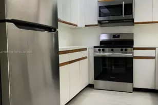 1000 SW 125th Ave, Pembroke Pines, FL 33027 - Photo 15