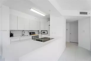 1688 West Ave, Miami Beach, FL 33139 - Photo 5