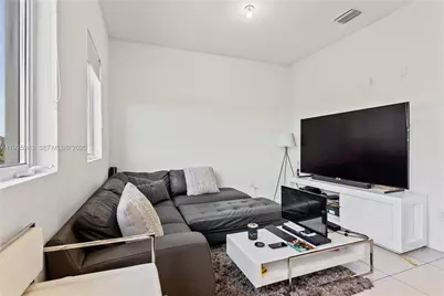 9187 NW 33th St, Doral, FL 33172 - Photo 13