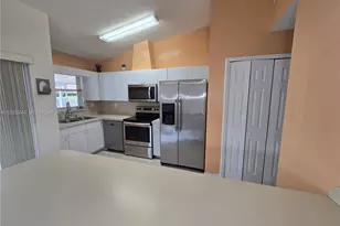 894 NW 134th Pl, Miami, FL 33182 - Photo 9