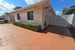 894 NW 134th Pl, Miami, FL 33182 - Photo 3