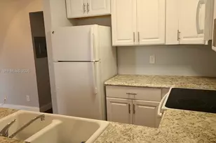 47 Waltham B, West Palm Beach, FL 33417 - Photo 3